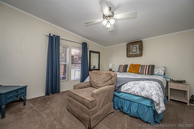 5021 W 14th, Sulphur, OK 73086