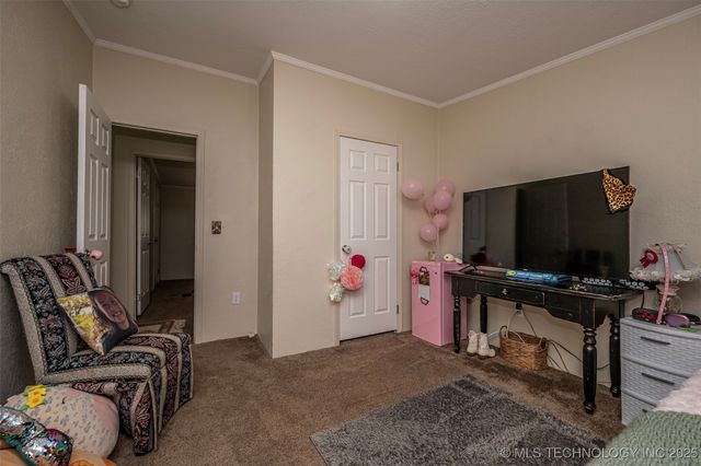 5021 W 14th, Sulphur, OK 73086