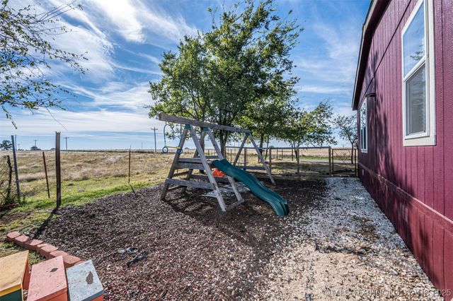 5021 W 14th, Sulphur, OK 73086