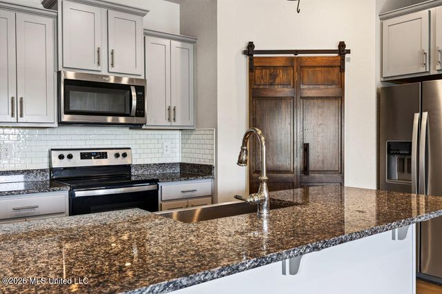 15610 Hawick Lane, Biloxi, MS 39532