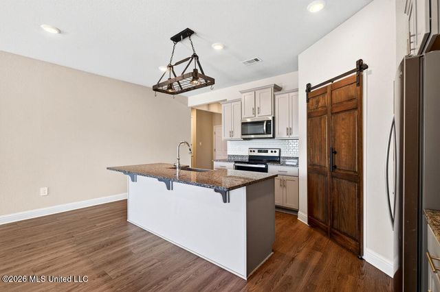 15610 Hawick Lane, Biloxi, MS 39532