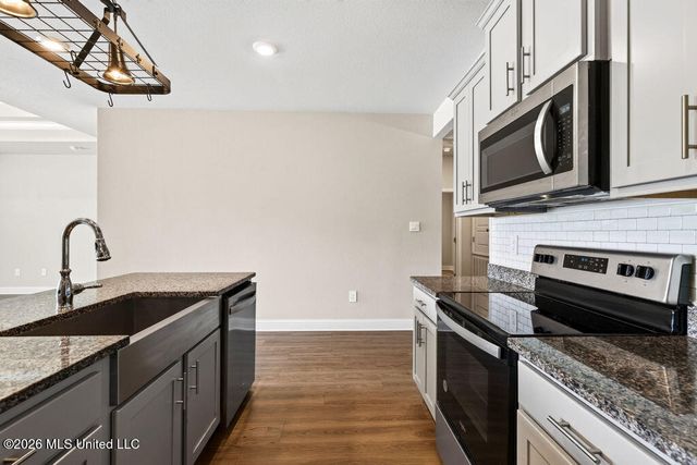 15610 Hawick Lane, Biloxi, MS 39532