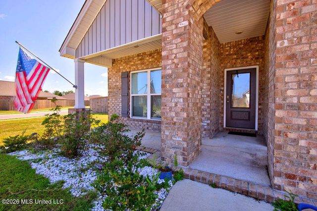 15610 Hawick Lane, Biloxi, MS 39532