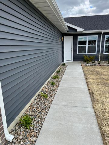 8652 Madison Street, Merrillville, IN 46410