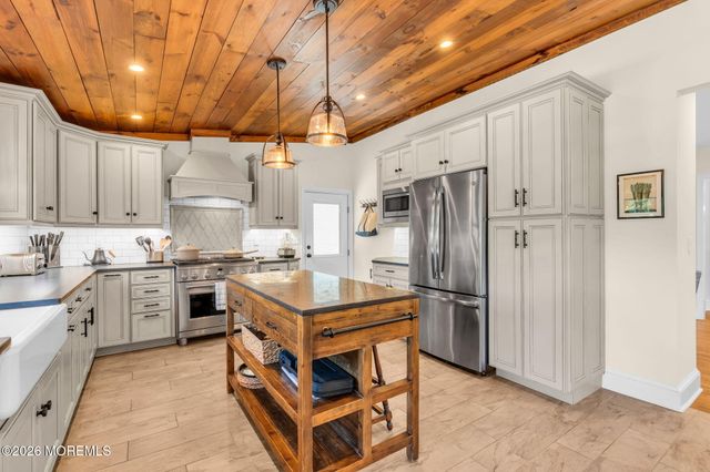 566 Prospect Avenue, Spring Lake Heights, NJ 07762