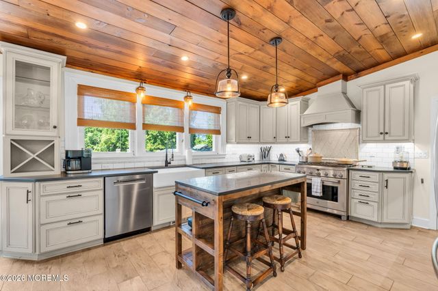 566 Prospect Avenue, Spring Lake Heights, NJ 07762
