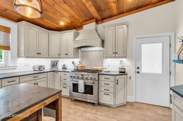 566 Prospect Avenue, Spring Lake Heights, NJ 07762