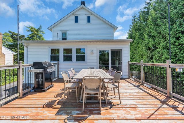 566 Prospect Avenue, Spring Lake Heights, NJ 07762