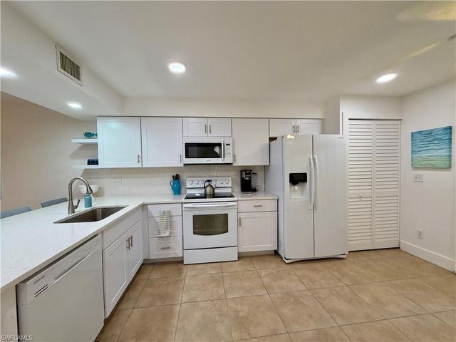 28940 Bermuda Pointe CIR 102, Bonita Springs, FL 34134