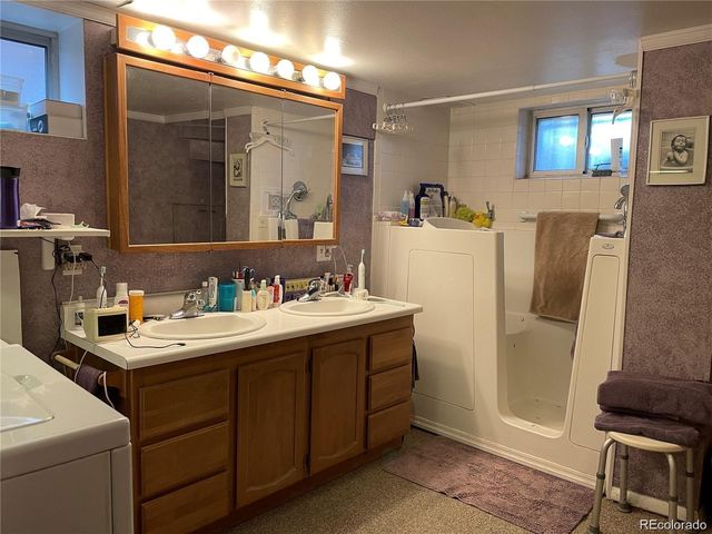 1143 S Corona Street, Denver, CO 80210