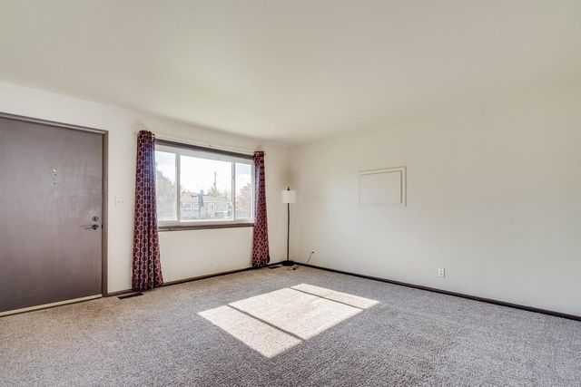 2002 84th STREET, Kenosha, WI 53143