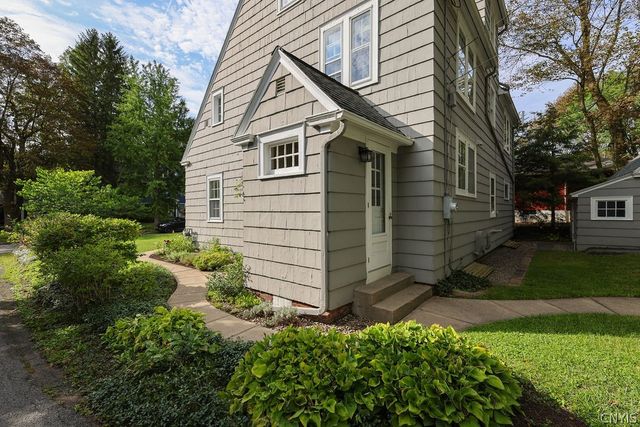 107 Circle Road, Syracuse, NY 13210