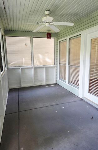 58 Breezy Point Place, The Woodlands, TX 77381