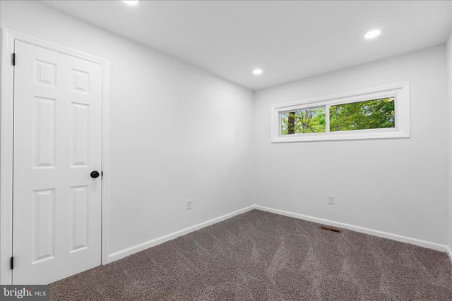 1511 LONG POINT RD, Pasadena, MD 21122