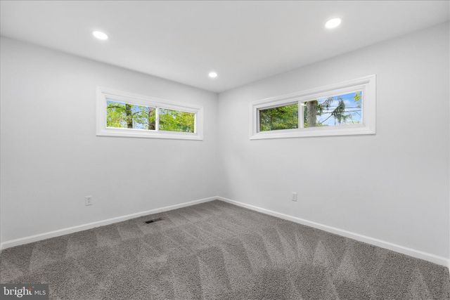 1511 LONG POINT RD, Pasadena, MD 21122