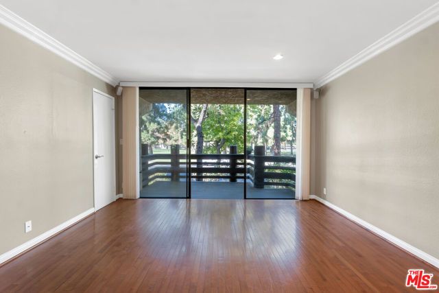 21820 Marylee Street 225, Los Angeles, CA 91367