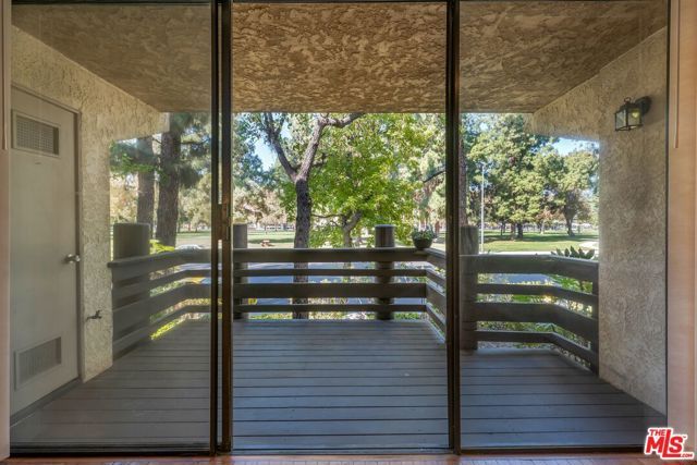 21820 Marylee Street 225, Los Angeles, CA 91367
