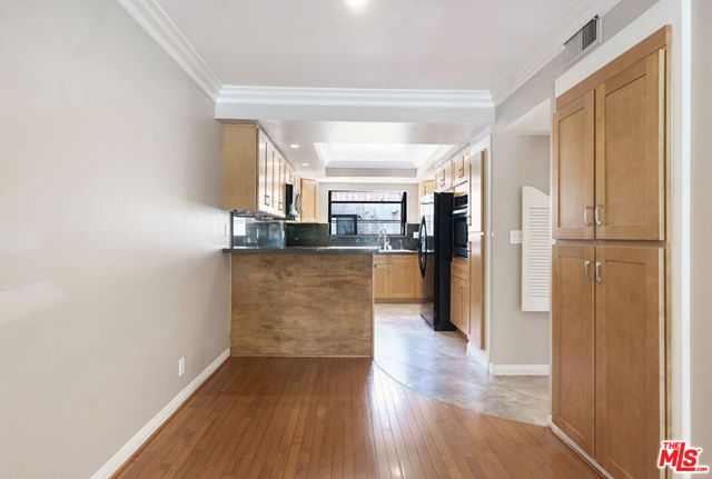21820 Marylee Street 225, Los Angeles, CA 91367