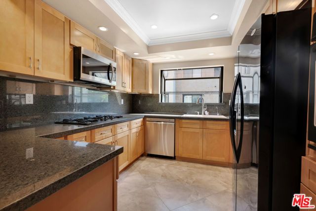 21820 Marylee Street 225, Los Angeles, CA 91367
