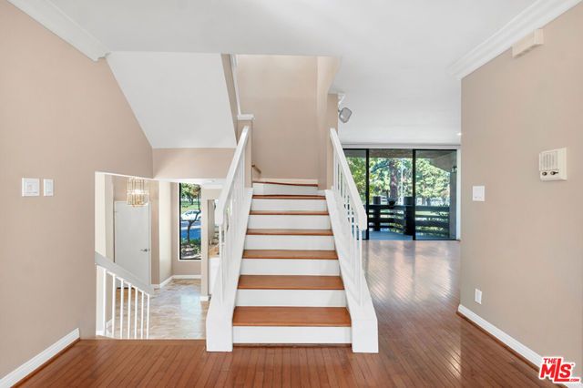 21820 Marylee Street 225, Los Angeles, CA 91367