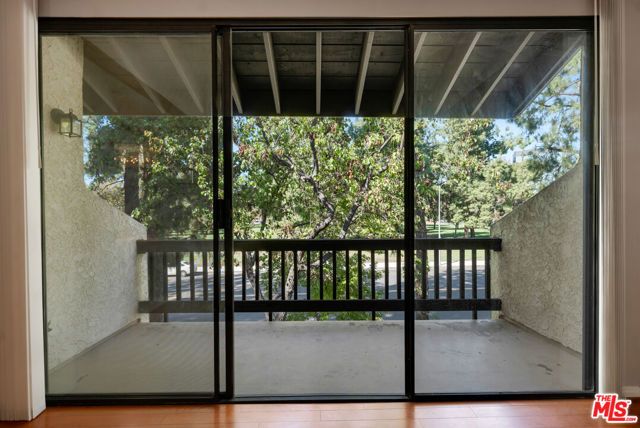 21820 Marylee Street 225, Los Angeles, CA 91367
