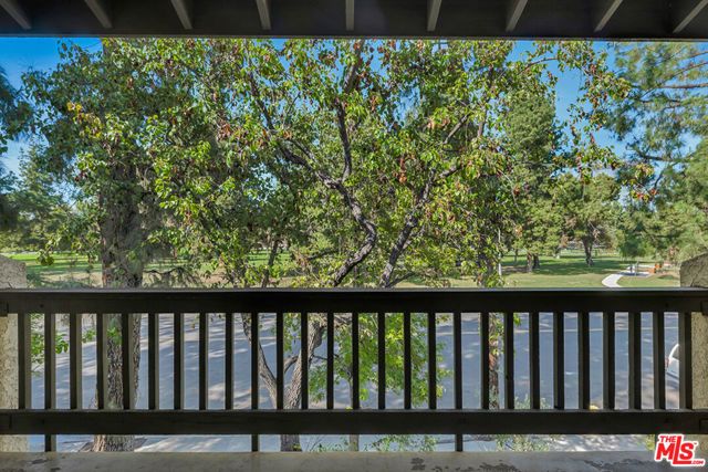 21820 Marylee Street 225, Los Angeles, CA 91367