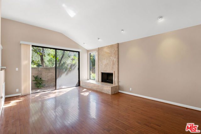 21820 Marylee Street 225, Los Angeles, CA 91367