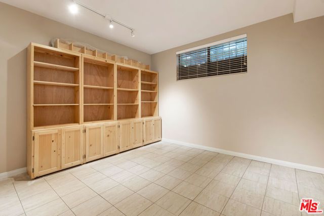 21820 Marylee Street 225, Los Angeles, CA 91367