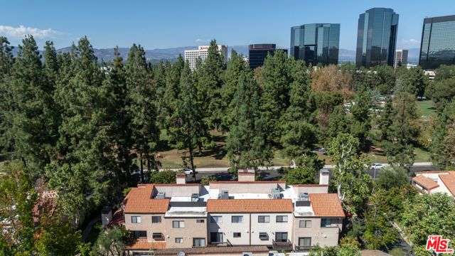 21820 Marylee Street 225, Los Angeles, CA 91367