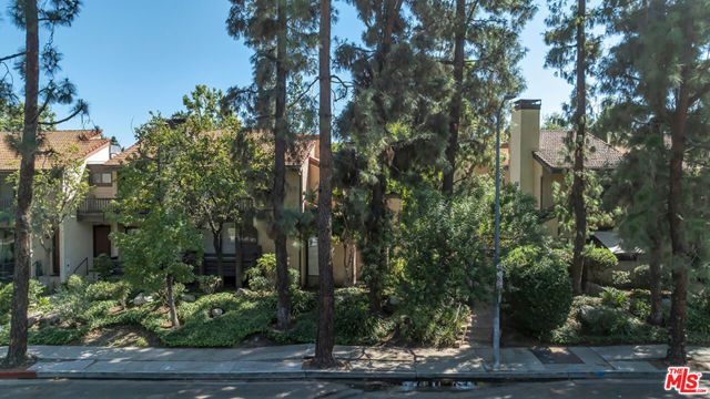 21820 Marylee Street 225, Los Angeles, CA 91367