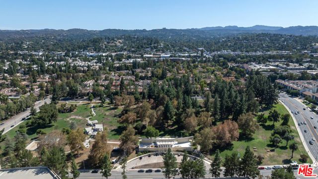 21820 Marylee Street 225, Los Angeles, CA 91367