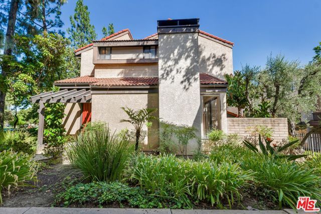 21820 Marylee Street 225, Los Angeles, CA 91367