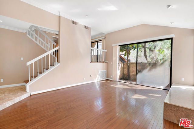 21820 Marylee Street 225, Los Angeles, CA 91367