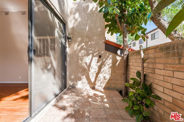 21820 Marylee Street 225, Los Angeles, CA 91367