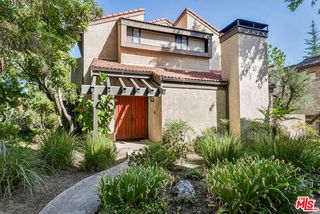21820 Marylee Street 225, Los Angeles, CA 91367
