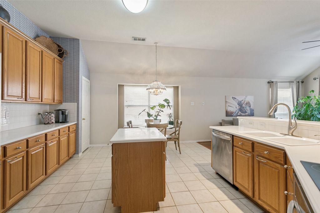 2005 Club View Circle, Corinth, TX 76210 — photo 4