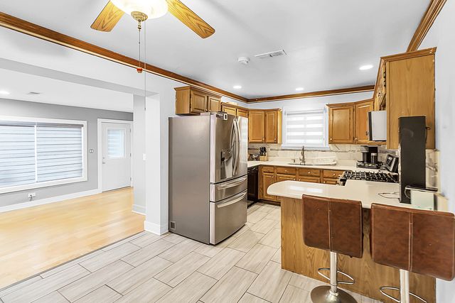 8356 S Kolmar Avenue, Chicago, IL 60652