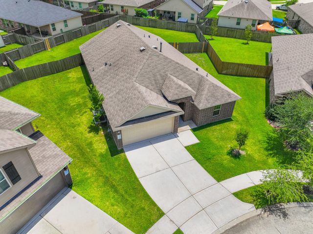 9903 Little Walnut Lane, Tomball, TX 77375