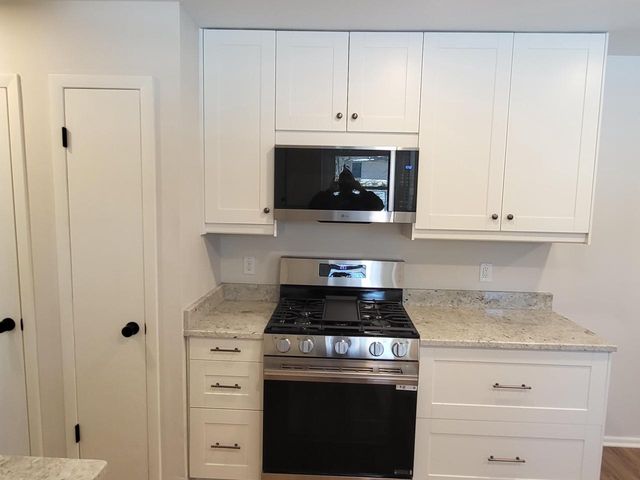 2465 Lionel COURT, Brookfield, WI 53045