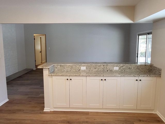 2465 Lionel COURT, Brookfield, WI 53045