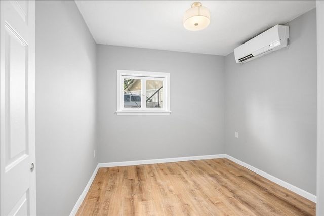 4 Howland Terrace, Worcester, MA 01602