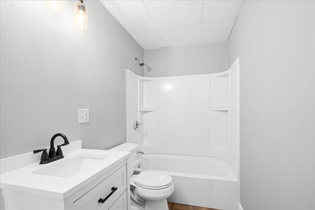 4 Howland Terrace, Worcester, MA 01602