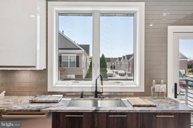 2006 RENAISSANCE WALK, Philadelphia, PA 19145