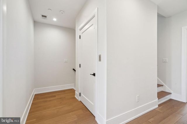 2006 RENAISSANCE WALK, Philadelphia, PA 19145