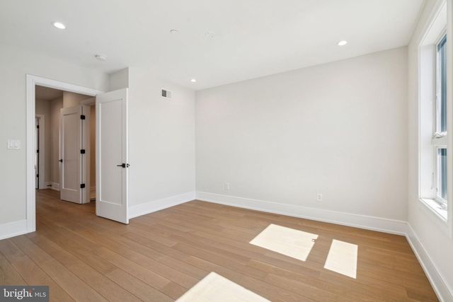 2006 RENAISSANCE WALK, Philadelphia, PA 19145