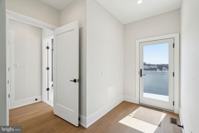 2006 RENAISSANCE WALK, Philadelphia, PA 19145