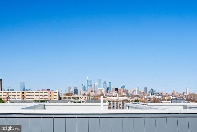 2006 RENAISSANCE WALK, Philadelphia, PA 19145