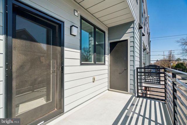 2006 RENAISSANCE WALK, Philadelphia, PA 19145