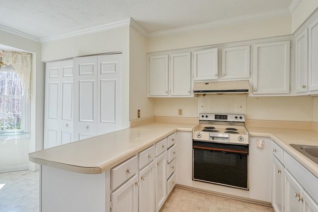 85 Forest Oaks Way, Spartanburg, SC 29307