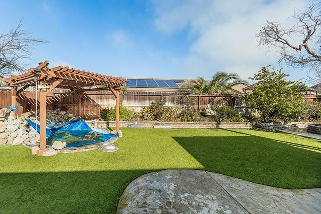 5869 E Mono Street, Fresno, CA 93727